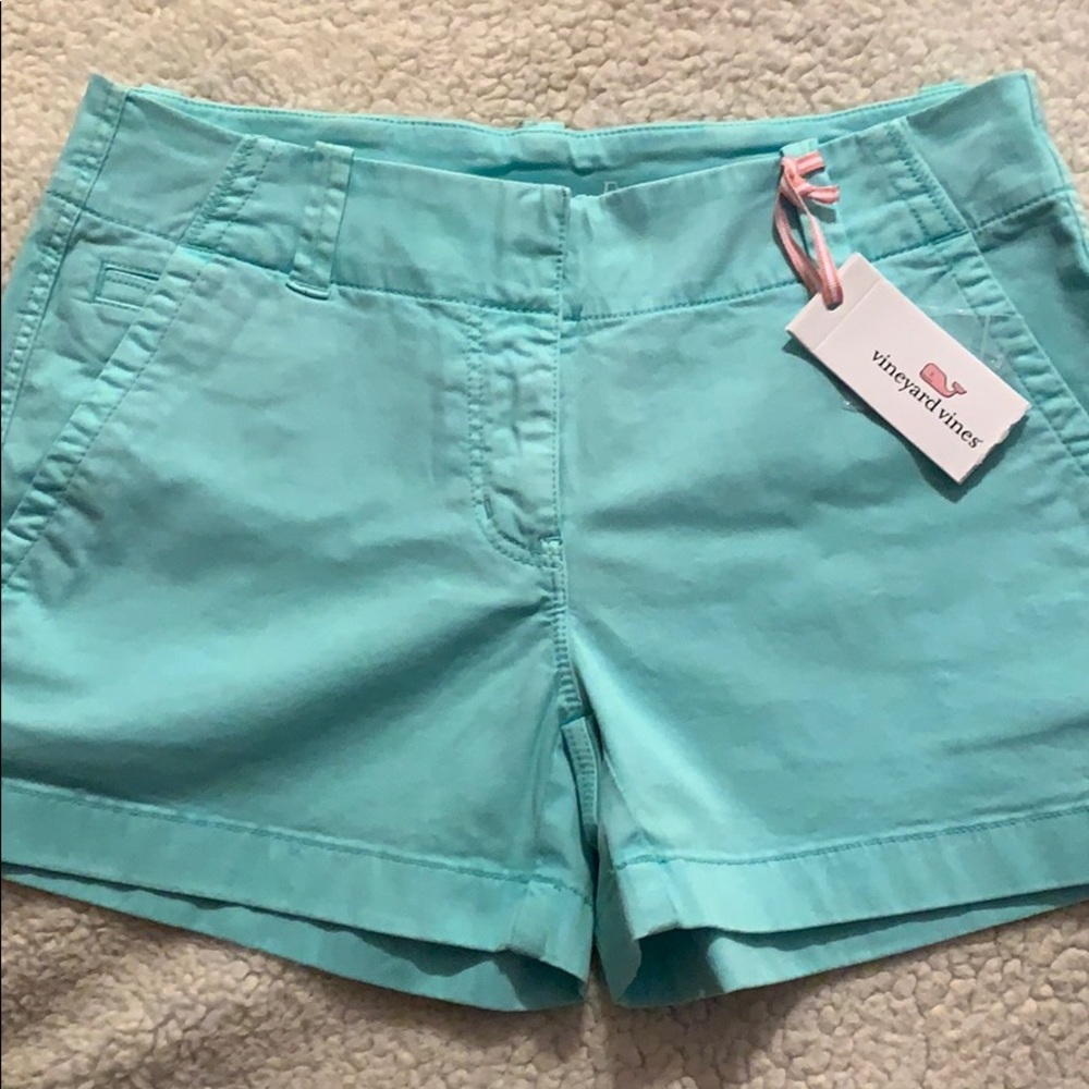 Vineyard Vines shorts!